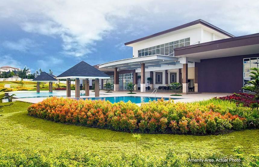 Cozy Staycation Tagaytay At Wind Residences Tagaytay City Bagian luar foto
